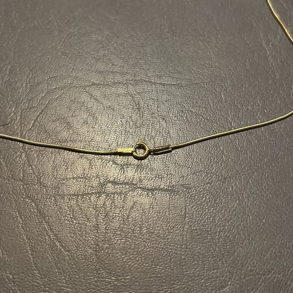 Elegant Gold Necklace with Purple Amethyst Accents - Picture 7 of 8